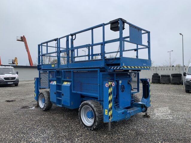 Makaslı platform Genie GS4390 - 15,11m, diesel, 4x4