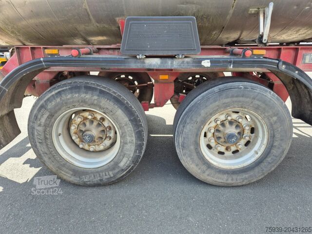 Tartálykocsi  Fabr. Haas Heinrich - Edelstahltankaufbau - 5 Kammern (5140   1320   3030   2020   6060 ) = 17.570 Gesamtvolumen