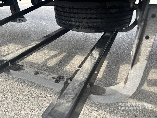 Open semitrailer with tarp Schmitz Cargobull Semitrailer Curtainsider Standard