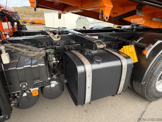 Otro MAN TGS 28.400  6x4-4 Atlas Kran, Funk, Meiller,