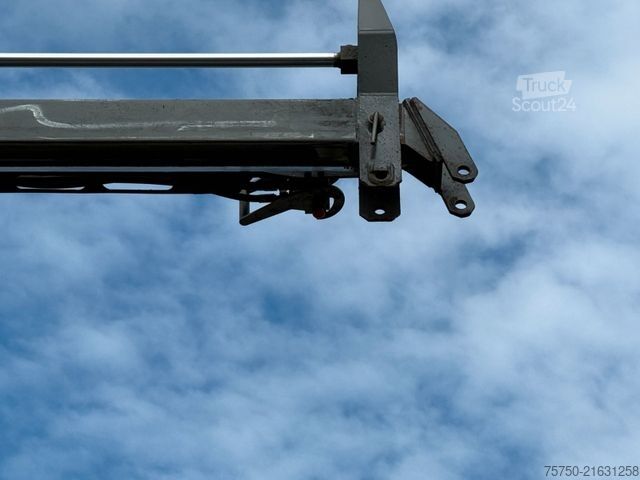 Otro MAN TGS 28.400  6x4-4 Atlas Kran, Funk, Meiller,