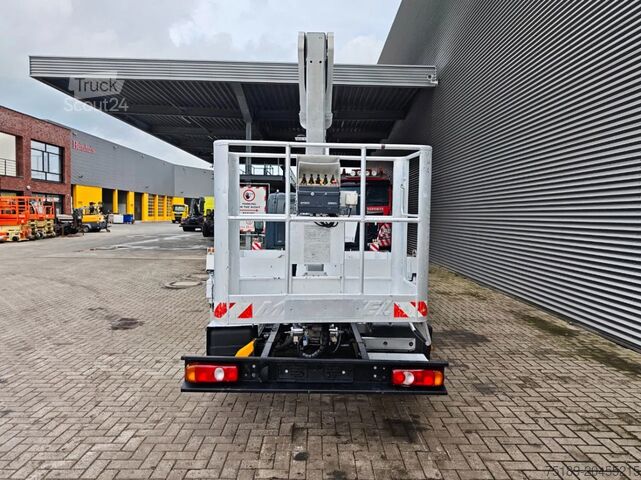 Plate-forme de levage Multitel MJ201 Nissan Cabstar 35.12 NT400