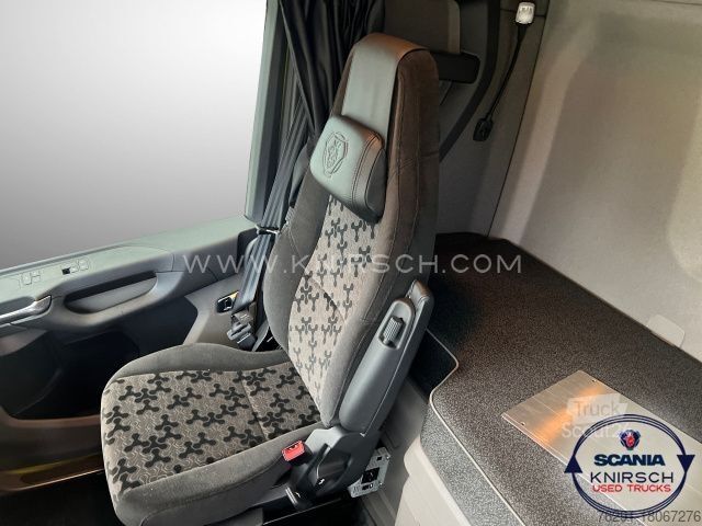 Štandardný ťahač SCANIA S 590 A6x4NB