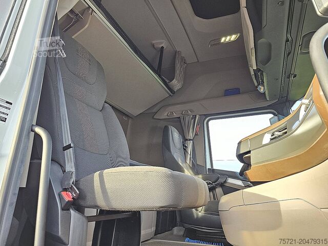 Standard-SZM DAF XG+ 480 XG+ 2X TANK SKIRTS