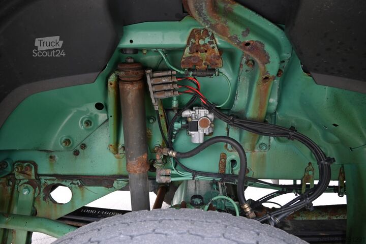 Three-sided tipper truck Scania P380 4x4 Allrad Retarder Blatt AHK E4