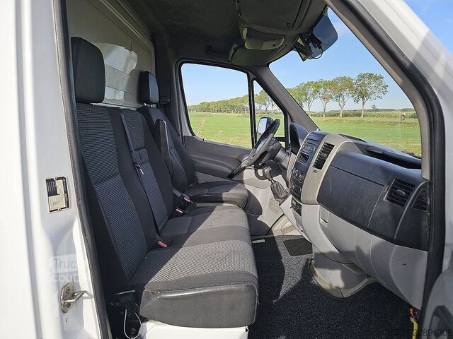 Bakwagen MERCEDES-BENZ SPRINTER 516 zijdeur klep EURO5