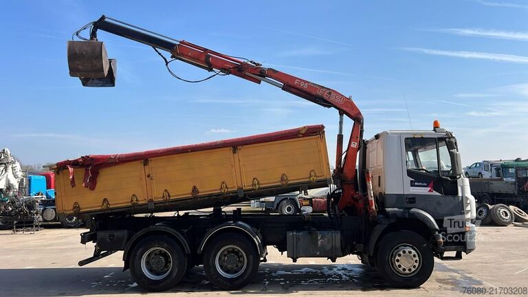 3-puoleinen kippauslaite Iveco Eurotrakker 260 E 34 (POMPE MANUELLE / MANUAL P...