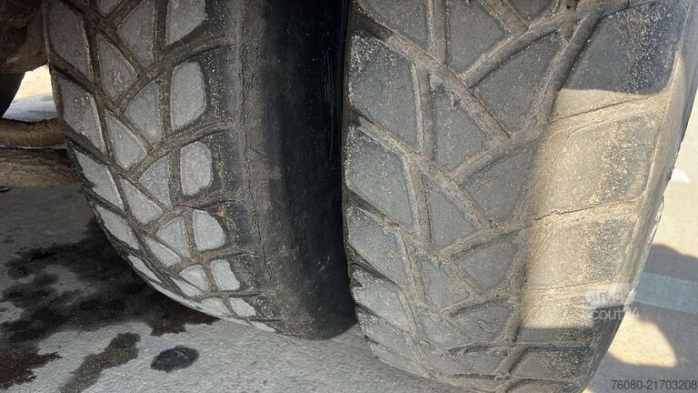 3-puoleinen kippauslaite Iveco Eurotrakker 260 E 34 (POMPE MANUELLE / MANUAL P...