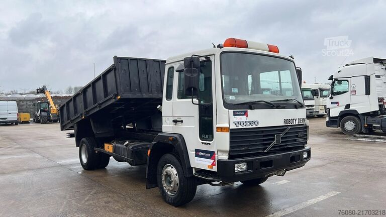 Ribaltabile Volvo FL 6 - 15 (MANUAL PUMP / POMPE MANUELLE / LAMES...