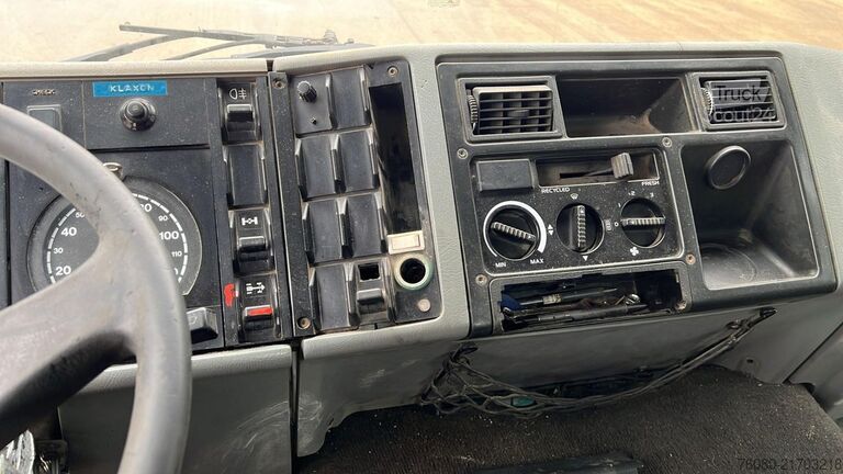 Ribaltabile Volvo FL 6 - 15 (MANUAL PUMP / POMPE MANUELLE / LAMES...