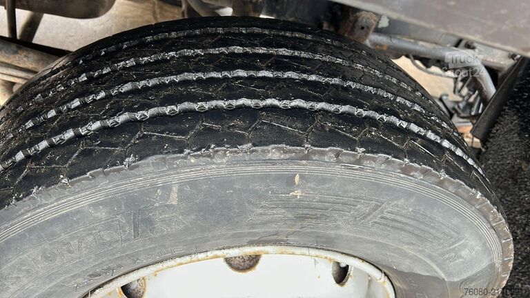 Ribaltabile Volvo FL 6 - 15 (MANUAL PUMP / POMPE MANUELLE / LAMES...