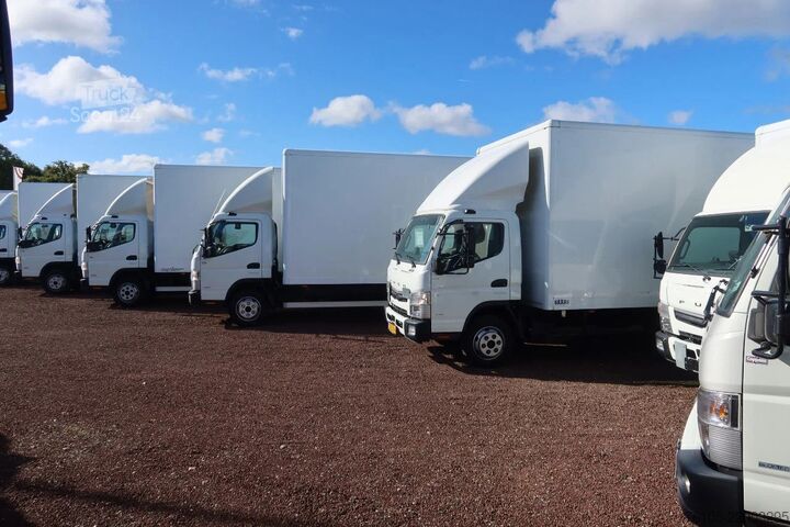 Koffer Mitsubishi Canter 7 C 18 Bak + Klep 1000 KG Euro 6