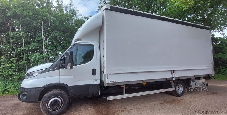 Φορτηγό με καρότσα & μουσαμά Iveco 70C18HA8/P