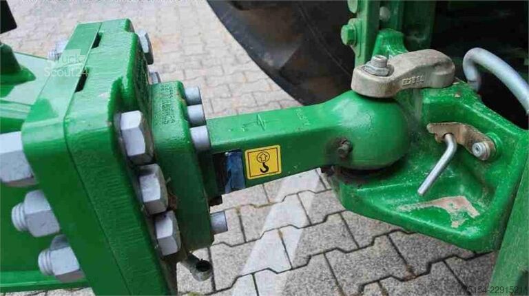 Pulvérisateur agricole John Deere R 975i