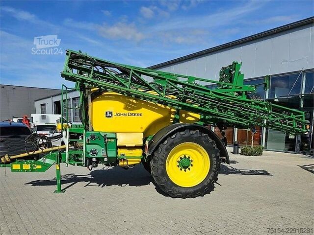 Pulvérisateur agricole John Deere M 740i