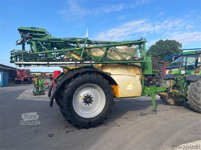 Pulvérisateur agricole Amazone UX5200 24m Neuer Preis!