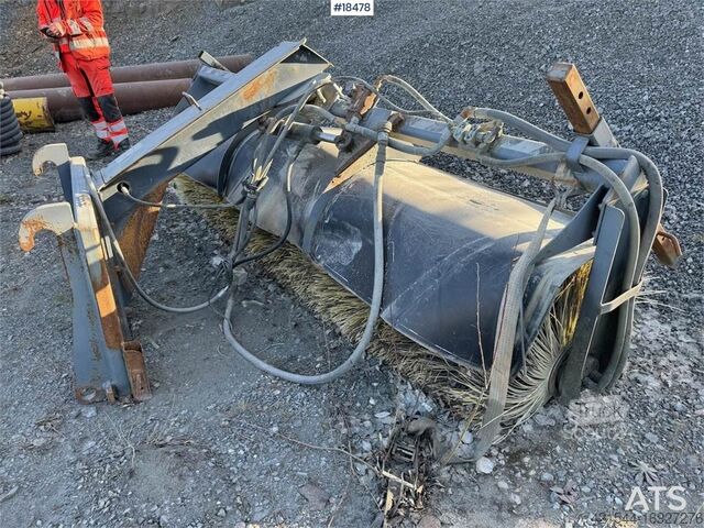 Încărcător pe roți Vama AH 3000