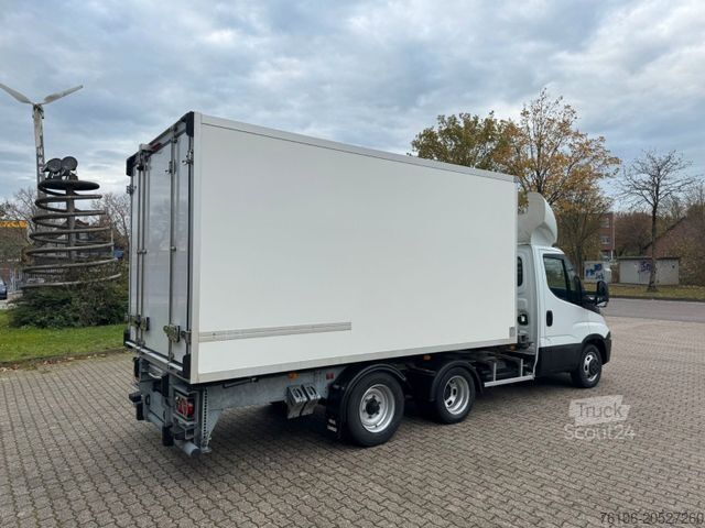 Koelwagen met geïsoleerde laadbak IVECO Daily 35C18 TiefKühlkoffer Maxicargo *2 Stück*