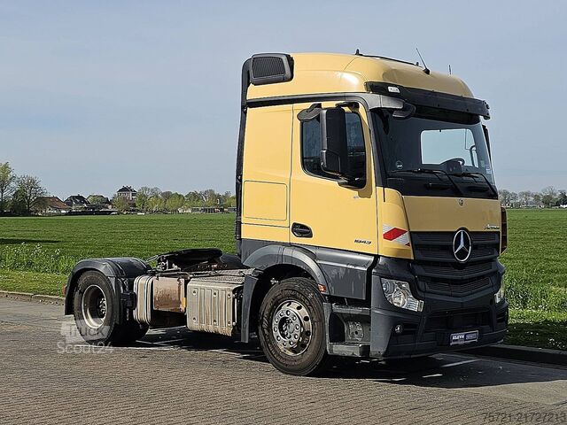 Standaard trekker MERCEDES-BENZ ACTROS 1843
