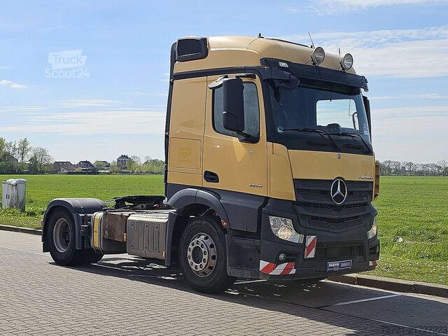 Standaard trekker MERCEDES-BENZ ACTROS 1843