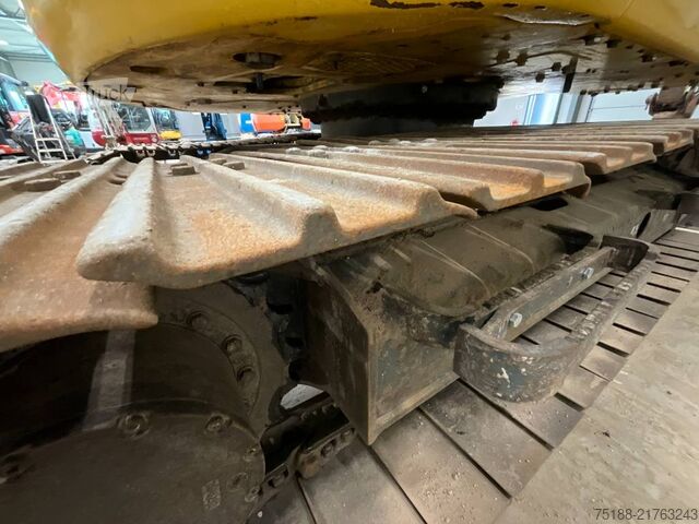 Paletli ekskavatör Komatsu PC 138 US-11
