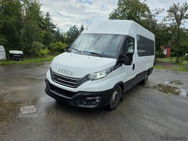 Yüksek tavanlı panelvan IVECO 35S16 HiMatic, Klima Automat, 1+2 Sitzer, AHK