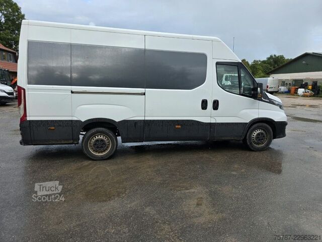 Yüksek tavanlı panelvan IVECO 35S16 HiMatic, Klima Automat, 1+2 Sitzer, AHK