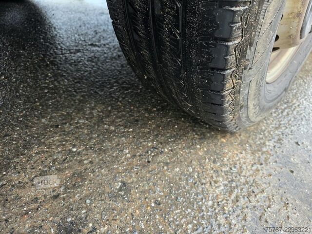 Yüksek tavanlı panelvan IVECO 35S16 HiMatic, Klima Automat, 1+2 Sitzer, AHK