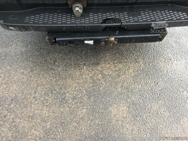 Yüksek tavanlı panelvan IVECO 35S16, 1+2 Sitzer, Klima Automat, Trennwand, AHK