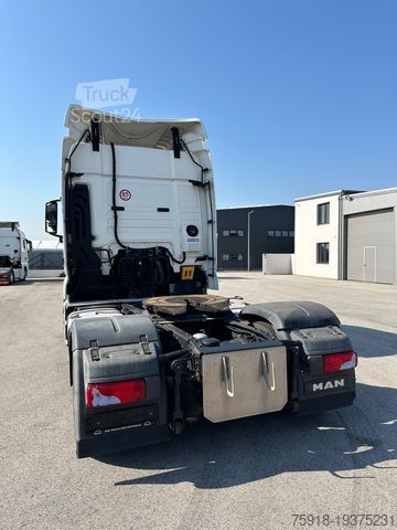 Standard tractor unit MAN 18.440 MEGA Retarder Dach Klima