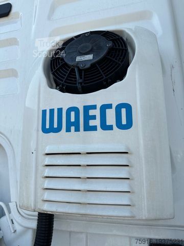 Standard tractor unit MAN 18.440 MEGA Retarder Dach Klima