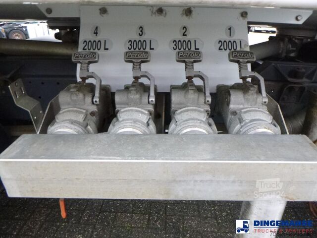 Cisterna Renault Midlum 220 dci 4x2 fuel tank 10.5 m3 / 4 comp