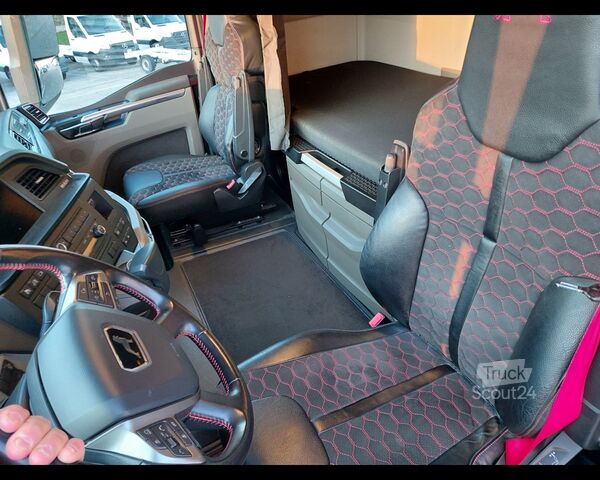 Standardowy ciągnik siodłowy MAN TGX 18 2021 - tgx 18.540 4x2 BL S