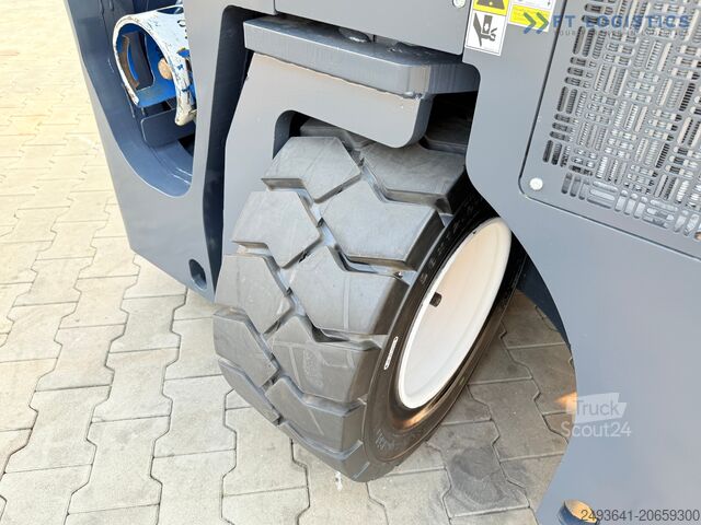 Četrvirzienu iekrāvēja kravas automašīna Combilift C4000CB TRIPLEX 5200MM FREE-LIFT TOP 1