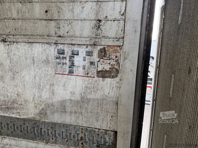 Vehicul comercial Schmitz Cargobull 2 Achs Tandem Koffer Durchladesystem LBW defekt