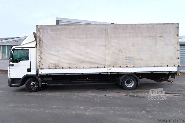 Cajas abiertas/Toldos MAN 12.240 BL