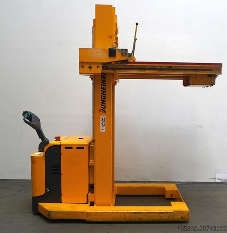 Rankinis krautuvas Jungheinrich EJB 335