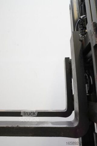 Wózek wysokiego składowania Linde R 10 B 1120