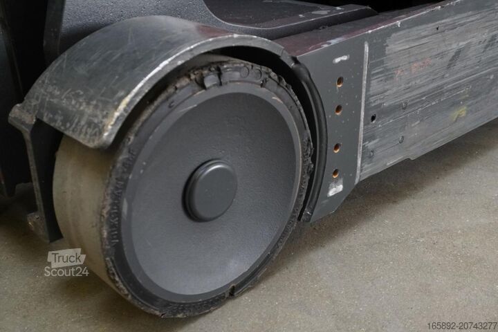 Wózek wysokiego składowania Linde R 10 B 1120