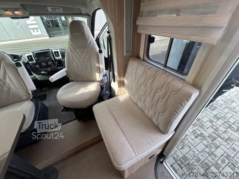 Ημιενσωματωμένο αυτοκινούμενο τροχόσπιτο Bürstner Limited T 660