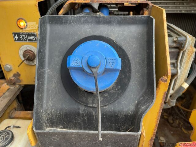 Pelle sur chenilles Caterpillar 325 F LCR