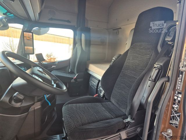 Standart çekici ünitesi MERCEDES-BENZ Actros 1848 LS Öl-Retarder Standklima BigSpace