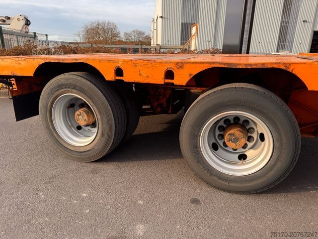 Tieflader-Sattelauflieger DINKEL DSAFA 36000 Schräglader/Tieflader 2x Lenkachse