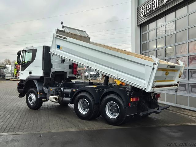 Autocarro ribaltabile IVECO Trakker AT260T41W 6x6 Meiller AHK