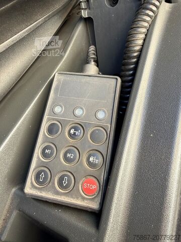 Tipper truck Iveco EUROCARGO 120E21