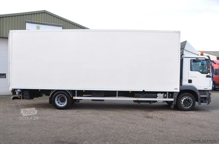 Valise MAN TGM 18.250 4X2 FLOWER TRUCK + HEATER. LIFT 3000kg