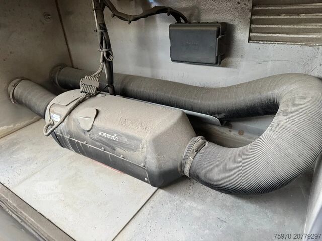 Valise MAN TGM 18.250 4X2 FLOWER TRUCK + HEATER. LIFT 3000kg