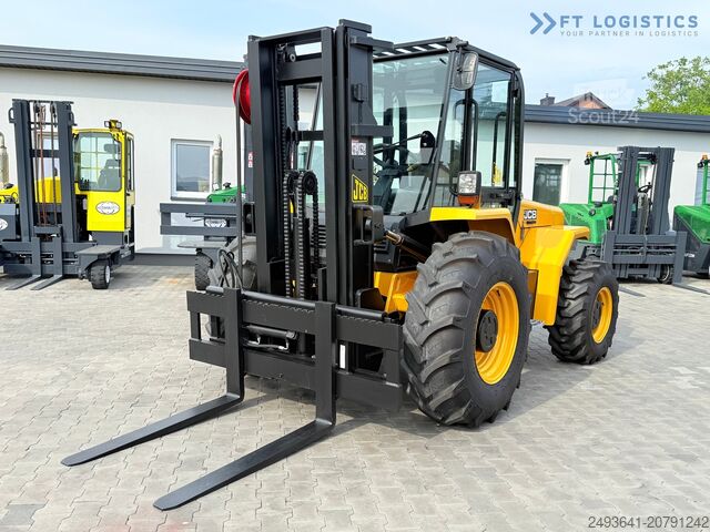 Terenski viličar JCB 940 / TRIPLEX 4500 / FREE-LIFT NEW TIRES