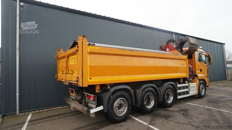 Camion-grue MAN TGS 35.440 8X4 2 SIDE TIPPER WITH HMF Z 1943 CR...