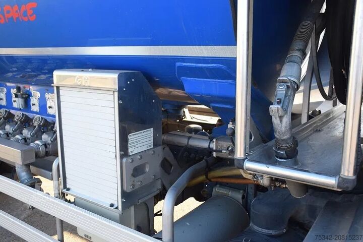 Autocisterna MAN TGM 26.340